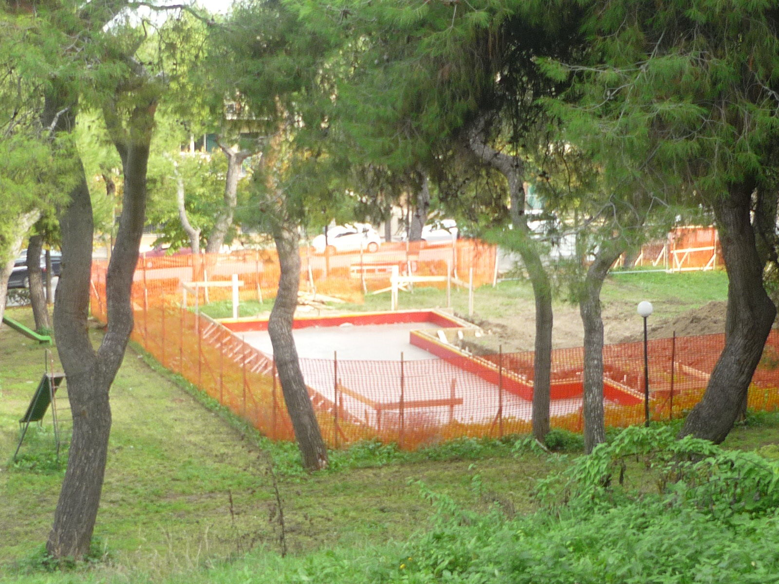 Giulianova Mastromauro Su Chiosco Nel Parco Via Matteotti Per La