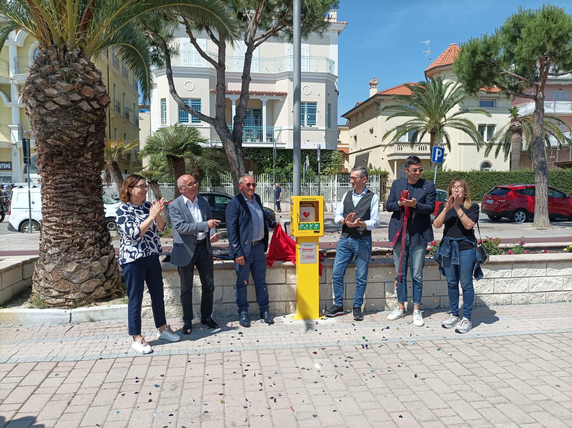 Tortoreto Donati 4 Defibrillatori Al Comune Ecco Dove Saranno