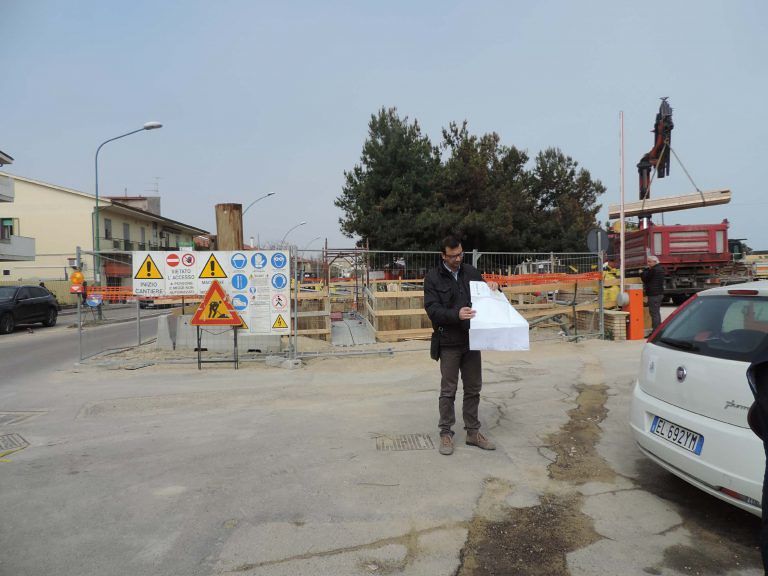 Pescara, cantiere in via Celommi: “Ordinanza scaduta e dimenticata dal Comune”