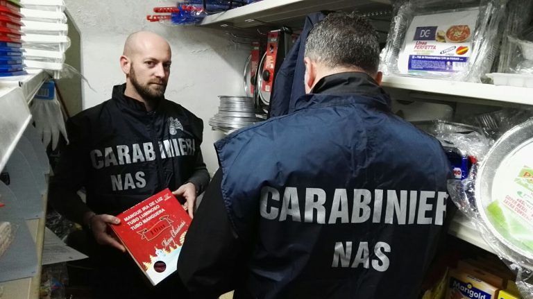 Prodotti di Halloween pericolosi, sequestri e sanzioni dei Nas in Abruzzo