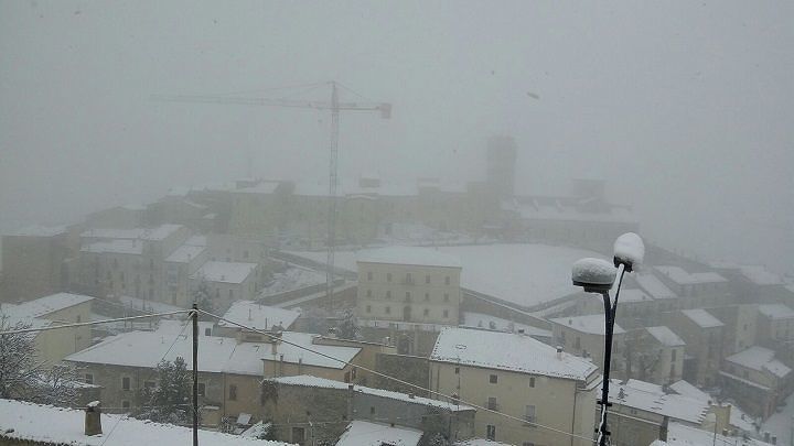 Meteo in Abruzzo: torna il sole ma da giovedì gelo e neve anche a quote basse