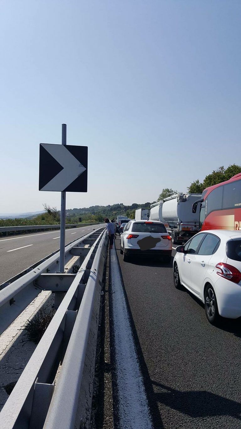 A14, altra giornata difficile: in Abruzzo code fino a 7 km