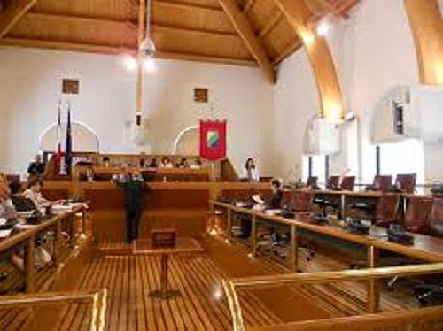Regione Abruzzo, risoluzione bipartisan contro soppressione prefetture di Teramo e Chieti