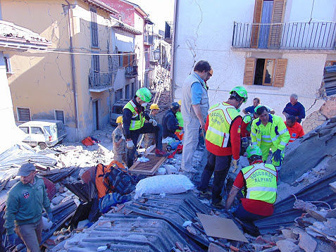 Terremoto, tre giorni di interventi per il Soccorso Alpino