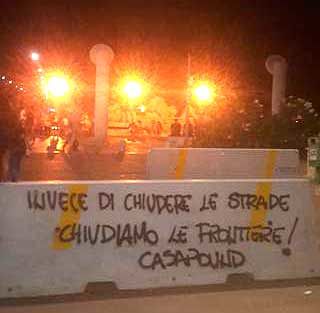 Pescara, scritte di CasaPound contro le barriere antiterrorismo