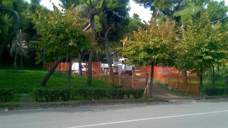 Giulianova, Il Cittadino Governante: ‘fermate lo scempio della Vongola ubriaca nel parco di via Matteotti’