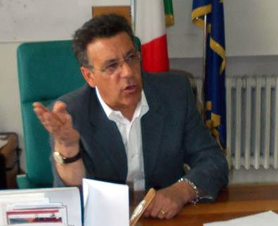 Bussi, il sindaco media sulla querela a Del Rossi: “Chiarimento pubblico per il ritiro”