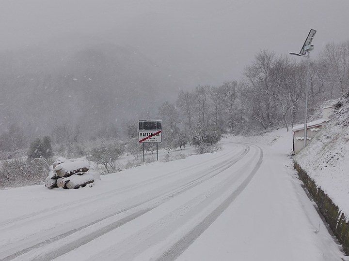 Maltempo, nevica anche in Val Vibrata FOTO VIDEO