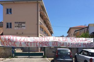 Giulianova, i commercianti di via Gramsci: “Ricostruite la Pagliaccetti dov’è oggi”