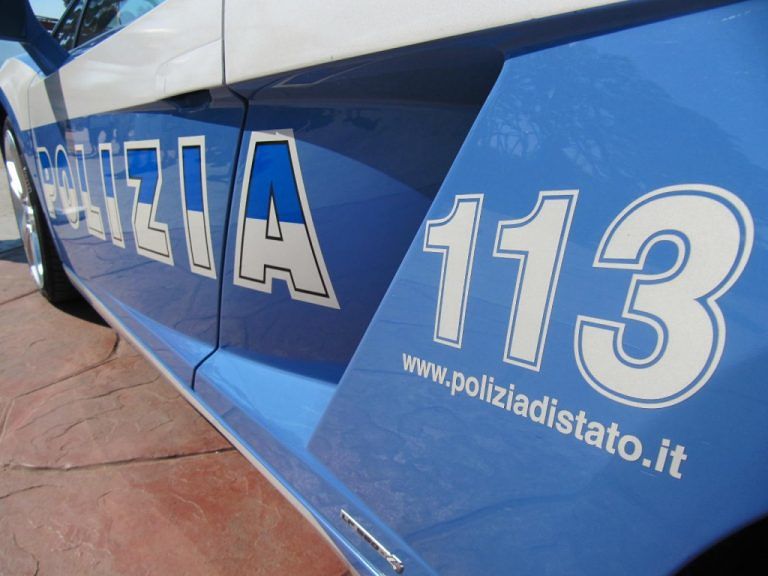 Pescara, rubano auto su lungomare: 16enni presi dalla Polizia