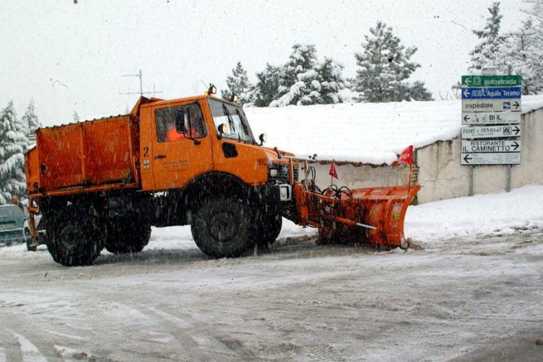 Piano neve in Abruzzo, 400 mila euro a disposizione della Regione