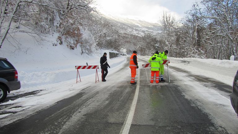 Neve in Abruzzo, migliora la viabilità sull’A14. Ancora disagi sulla SS17 e A25