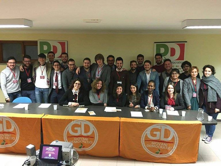 Mirko Frattarelli nuovo segretario dei Giovani Democratici Abruzzo ma i teramani non sono d’accordo
