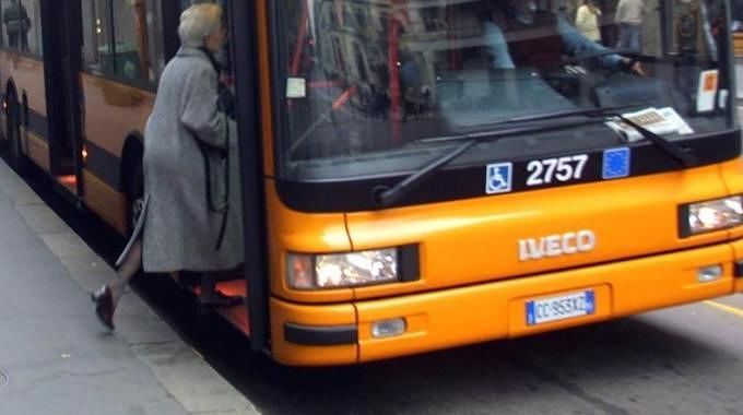 Pescara, “niente più autobus gratis per i cittadini disagiati”