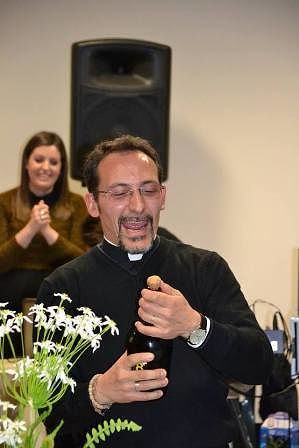 Torrevecchia Teatina: una parrocchia in festa per il 40° compleanno del suo parroco