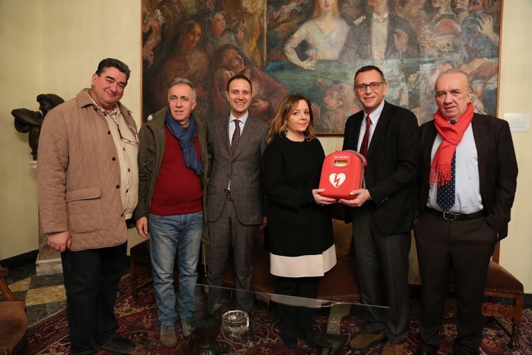 Pescara, 3 defibrillatori donati al Comune
