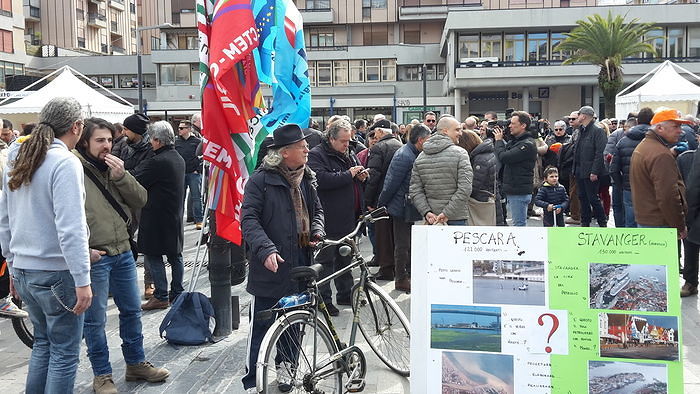 Abruzzo crisi Petrolio: incontro Lolli-sindacati dopo sit in a Pescara