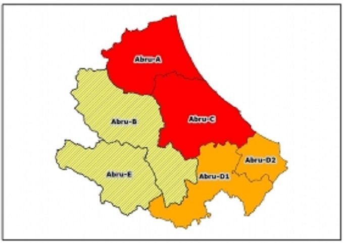 Allerta meteo in Abruzzo da codice rosso: rischio allagamenti e frane