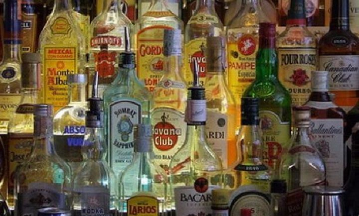 Pescara Vecchia, alcol senza controllo: multe e denunce nella movida