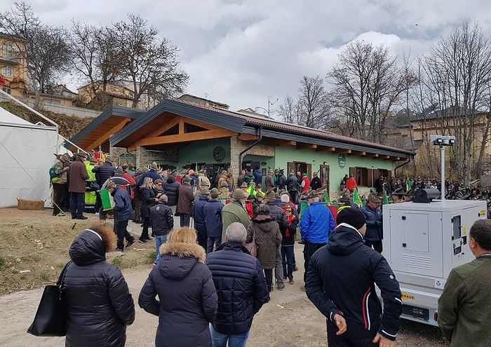 Campotosto, gli Alpini inaugurano la ‘Casa della Comunità’
