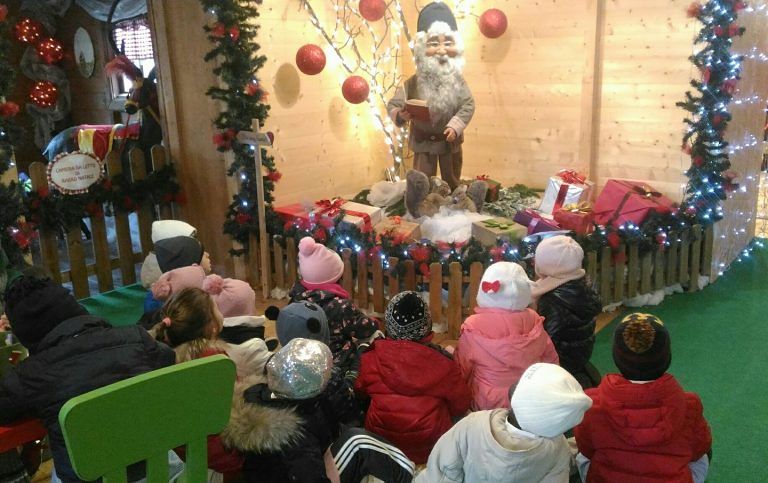 Castel Castagna, arrivano le renne nella casa di Babbo Natale