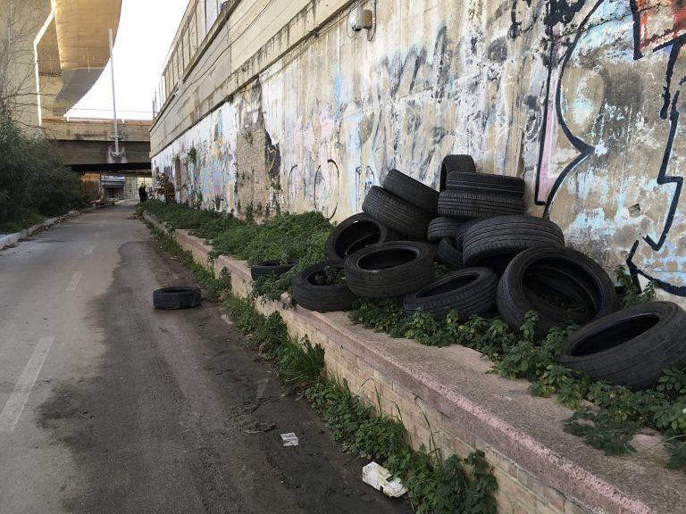 Pescara, polemica senzatetto: “Bisogna anche ridare decoro ai luoghi”