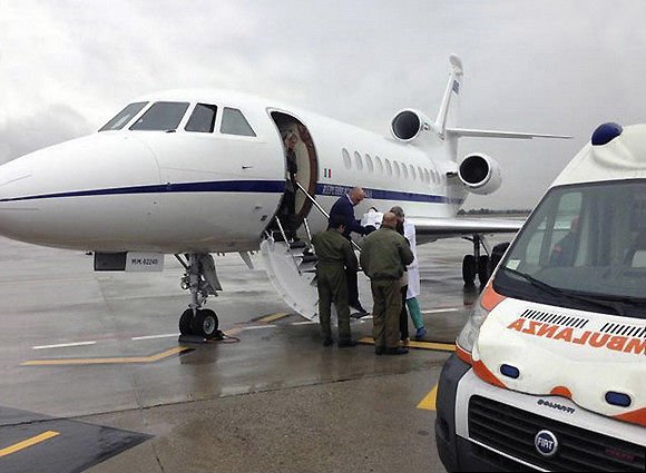 Pescara, bimba di 4 mesi trasportata dall’Aeronautica all’ospedale di Genova