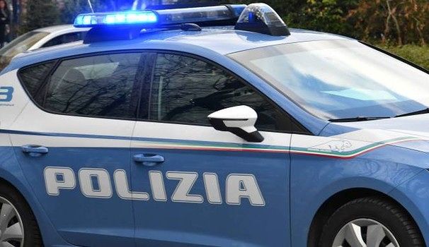 Pescara, litiga con la moglie e aggredisce i poliziotti: arrestato in casa
