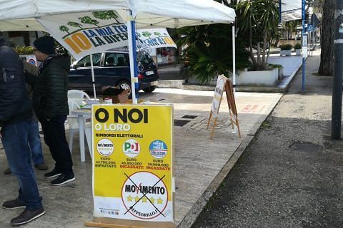 Elezioni, il “rally d’Abruzzo” del Movimento 5 Stelle fa tappa ad Alba Adriatica