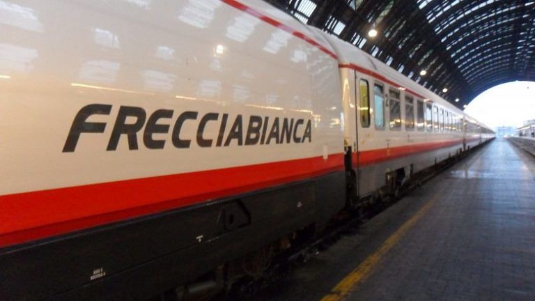 Frecce Bianche trasformate in Argento: “Aumento del 50% per i pendolari Pescara-Ancona”