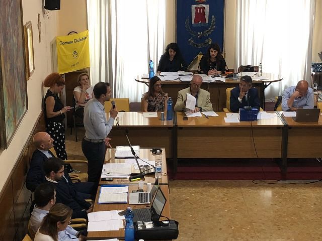 Comune di Ortona: ‘Lascio per dimostrare la mia onestà’, il consigliere Fabrizio Leonzio si dimette