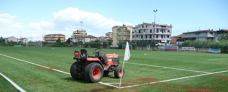 Alba Adriatica, cura dei campi sportivi e aree verdi: affidati i servizi