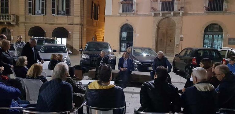 Teramo: il sindaco incontra i residenti di Piazza Sant’Anna. Decoro e sicurezza in primo piano