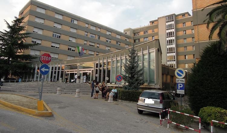 Vaccino day: in Abruzzo scelto l’ospedale Mazzini di Teramo