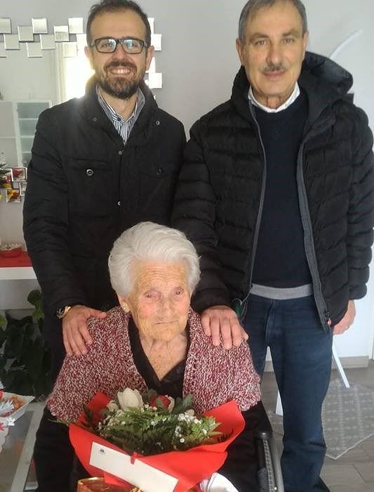 Nereto, nonna Malvina compie 100 anni