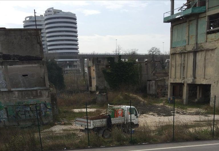 Pescara, ex Draga abbandonata al degrado: parte la messa in sicurezza
