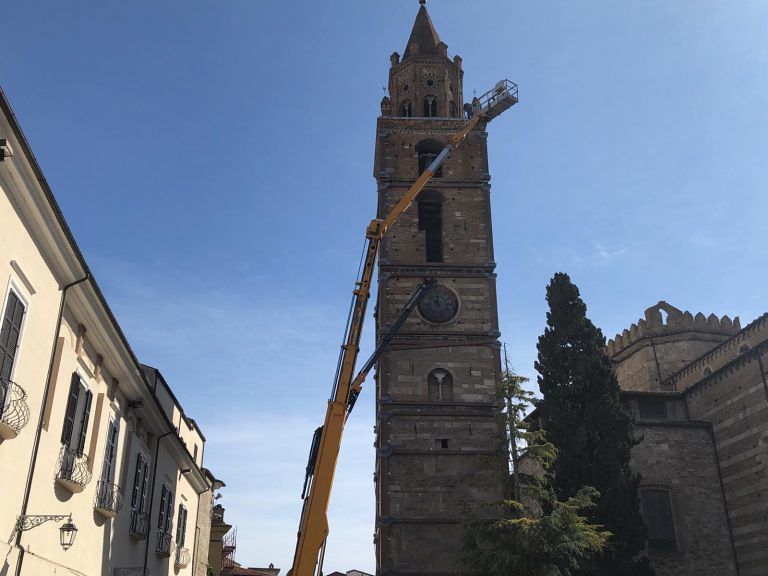 Teramo, la torre campanaria “restituita” alla città. Il 12 aprile la Via Crucis