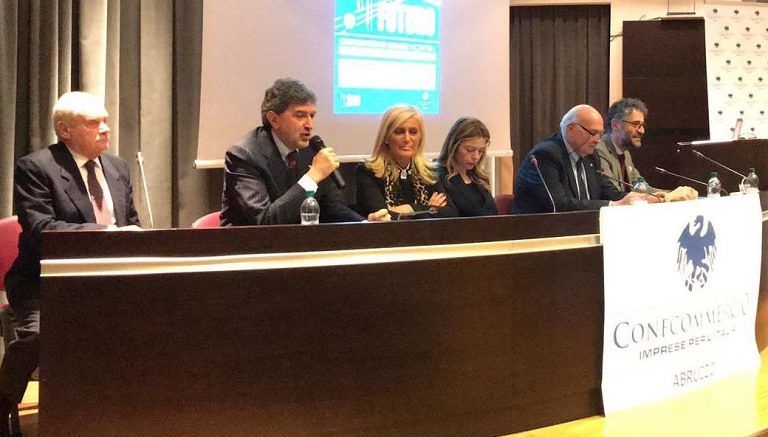 Commercio in Abruzzo, Marsilio: “Serve nuovo piano regionale”
