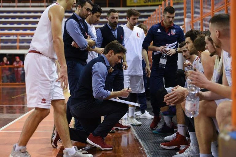 Basket, Pescara si ferma a Bisceglie