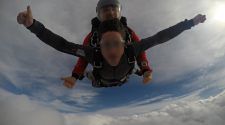 Weekend del 2 Giugno - Lanci in paracadute tandem SKYDIVE SUNRISE Corropoli (TE)
