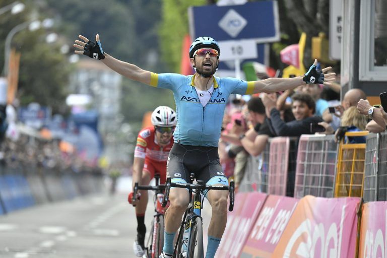 Trionfo abruzzese al Giro d’Italia, Cataldo esulta a Como: ‘Non ci credo’