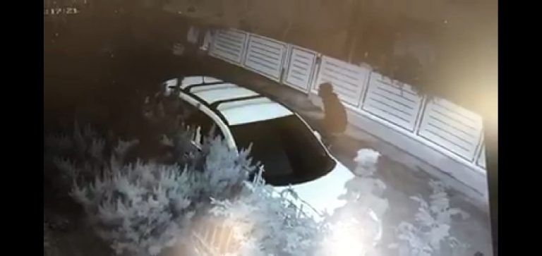 Giulianova, auto rubata sotto casa VIDEO