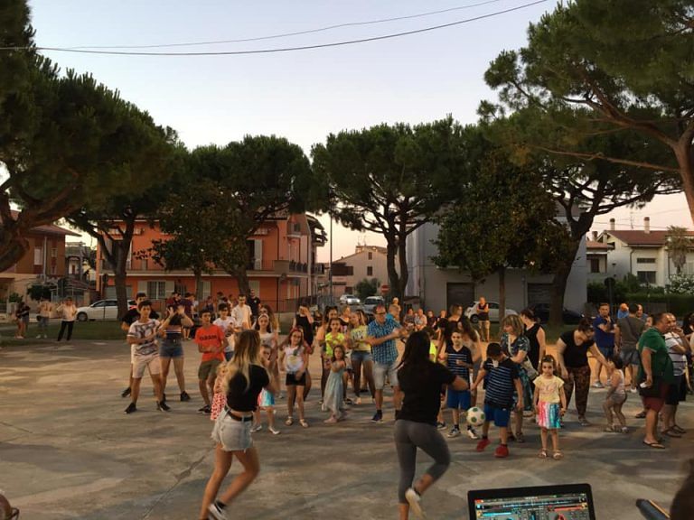 Giulianova, festa di inizio estate a Villa Pozzoni organizzata dall’associazione di quartiere