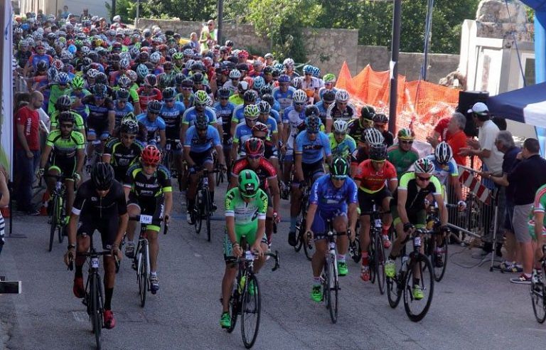 Ciclismo: a Castel del Monte torna la Granfondo Alte Cime d’Abruzzo