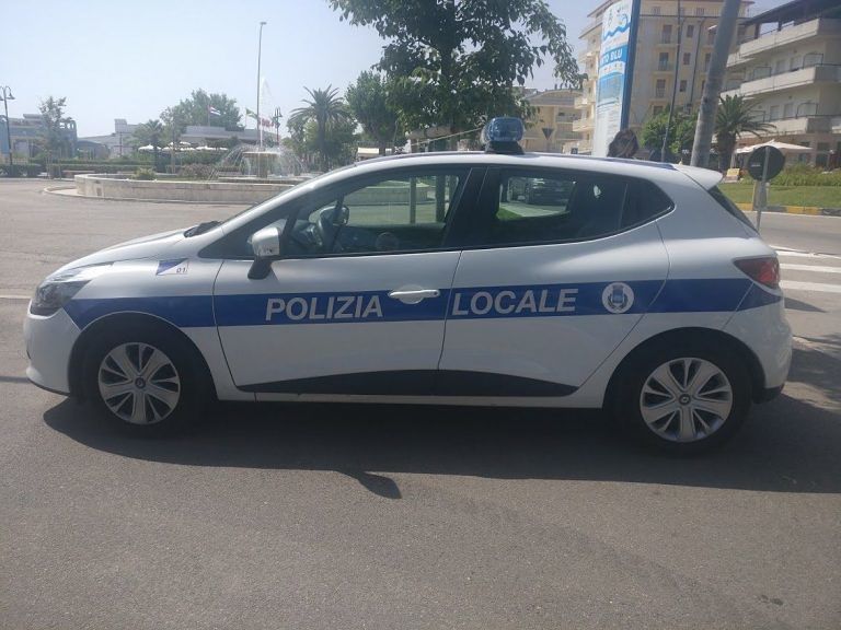 Alba Adriatica, stop alla polizia locale alle 22: le critiche dell’ex assessore