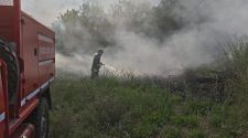 Canzano, spento l’incendio che minacciava anche delle abitazioni FOTO VIDEO