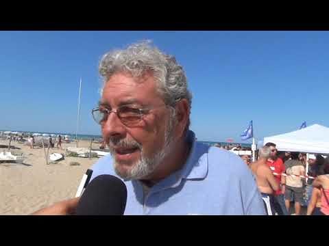 Roseto, festa in spiaggia per il rilascio di Xena. In centinaia hanno salutato la tartaruga Caretta Caretta NOSTRO SERVIZIO