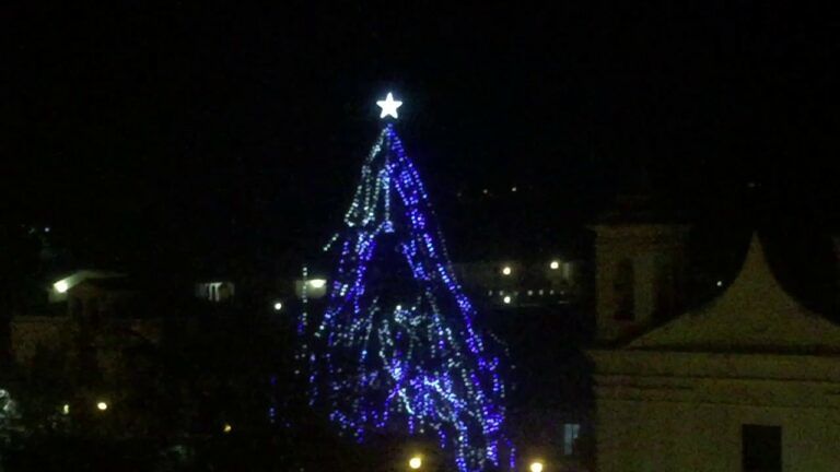 A Pianella torna l’albero di Natale più alto d’Abruzzo