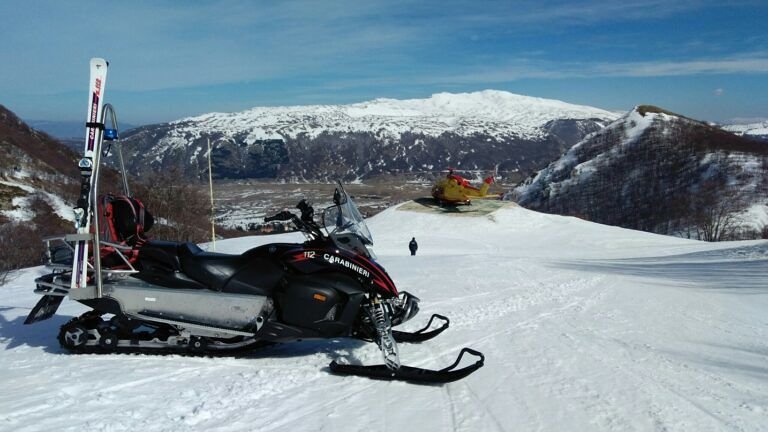 Carabinieri sciatori: oltre 200 controlli sulle piste da sci in Abruzzo