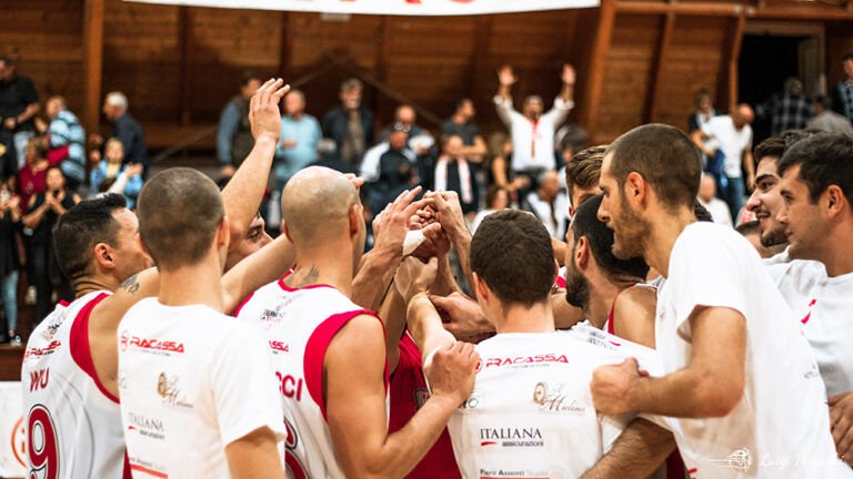 Basket, seconda vittoria per la Teramo a Spicchi che batte Antoniana 67-81